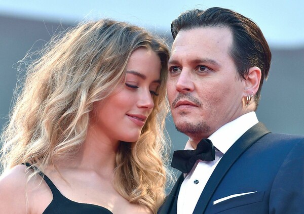 Depp vs Heard: Η νομική διαμάχη των Τζόνι Ντεπ και Άμπερ Χερντ γίνεται ντοκιμαντέρ