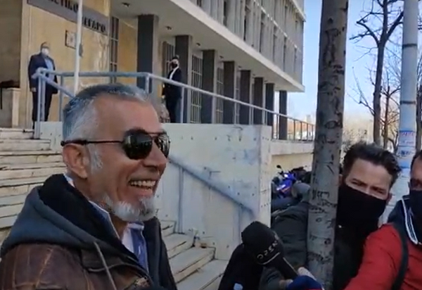 Θεσσαλονίκη: Ελεύθερος ο πατέρας του μαθητή που αρνείται να κάνει self test- Δίωξη για πέντε αδικήματα
