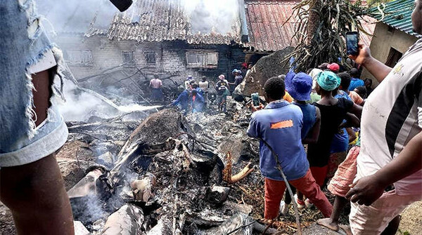 Ζιμπάμπουε: Ελικόπτερο της Πολεμικής Αεροπορίας έπεσε σε σπίτι- Νεκρό και ένα παιδί