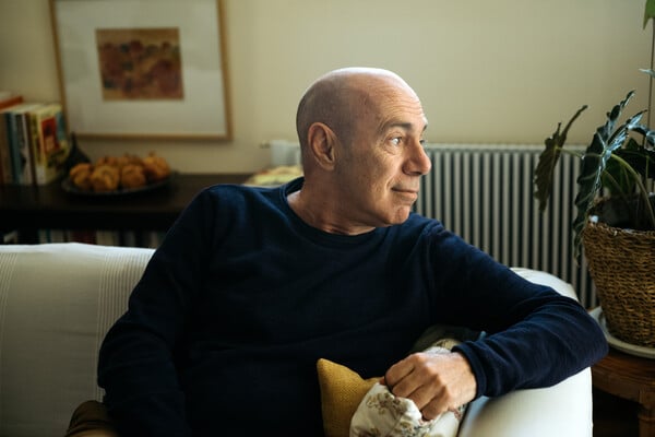 Βαγγέλης Ραπτόπουλος: «H πλειονότητα των πολιτικών μας δεν είναι αυτοί που μας αξίζουν»