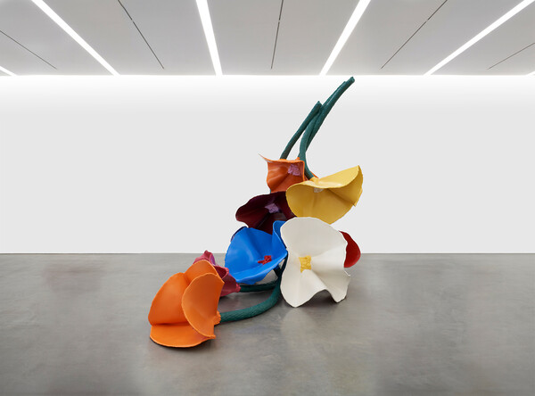 Claes Oldenburg και Coosje van Bruggen: Ο υπερφυσικός κόσμος ενός δυναμικού ντουέτου της τέχνης σε μια μεγάλη έκθεση