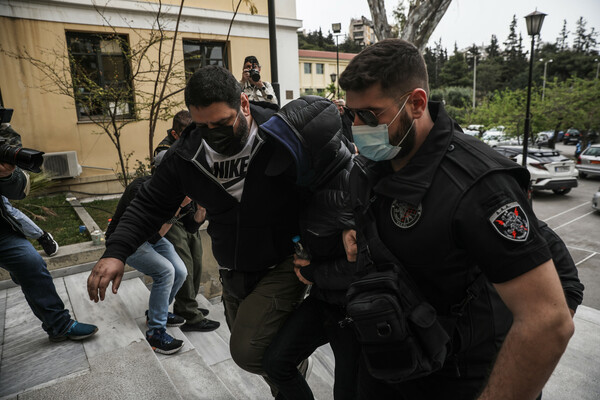 Μένιος Φουρθιώτης: Φέρεται να έκανε συμφωνία 40.000‎€ για τα δύο χτυπήματα στο σπίτι του