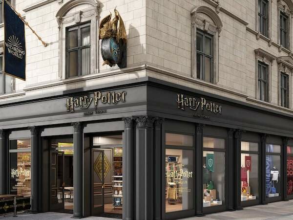 Ανοίγει το πρώτο κατάστημα αποκλειστικά με προϊόντα Harry Potter και Fantastic Beasts