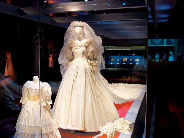 Princess Diana's wedding dress to go on display after William and Harry agree to loan