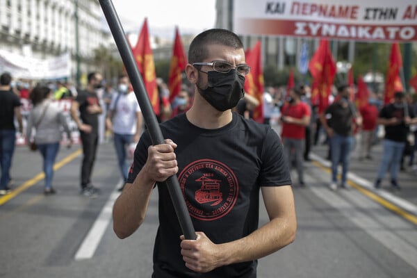 Χάος στους δρόμους λόγω απεργίας στα ΜΜΜ - Πού εντοπίζονται τα περισσότερα προβλήματα