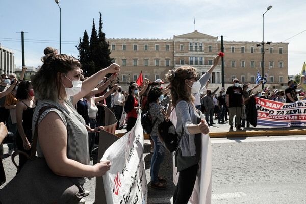 Τσίπρας και Κουτσούμπας στις πορείες για την εργατική Πρωτομαγιά (Φωτογραφίες)