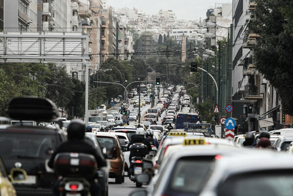 Άνοιξε η πλατφόρμα myCar - Για τα τέλη κυκλοφορίας με το μήνα