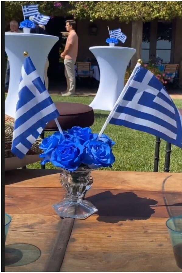 Η Χάιντι Κλουμ σε ελληνικό πάρτι - Χόρεψε συρτάκι και έφαγε μπακλαβά