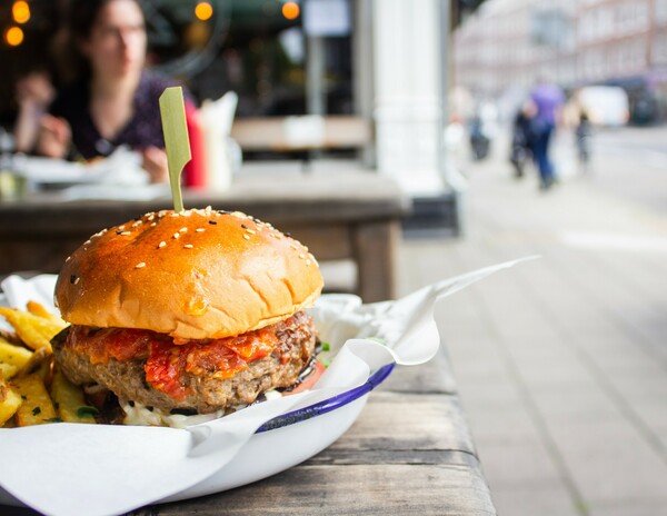 Wendy's: Ο κολοσσός των burger επιστρέφει μετά από 20 χρόνια στο Ηνωμένο Βασίλειο