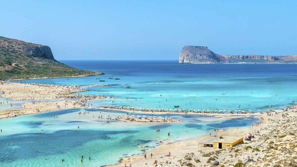 Κορωνοϊός: Τρία ελληνικά νησιά στη λίστα του European Best Destinations με τα 12 ασφαλέστερα της Ευρώπης 
