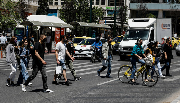 Άρση lockdown: Ποιες δραστηριότητες επανεκκινούν σήμερα- Πού είναι υποχρεωτικά τα self test