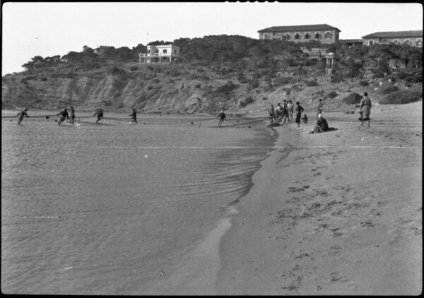 Στη Βουλιαγμένη τη δεκαετία του 1930