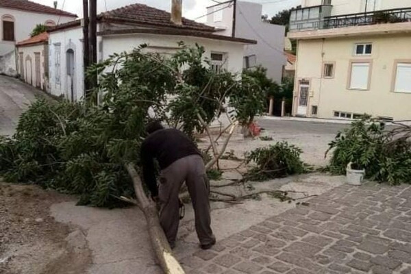 Σφοδρότατη κακοκαιρία στη Λέσβο - Ζημιές σε σπίτια, μαγαζιά και αυτοκίνητα