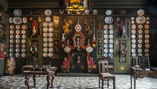 Μέσα στο εκπληκτικά ανακαινισμένο σπίτι – μουσείο του Βικτόρ Ουγκό στο Παρίσι