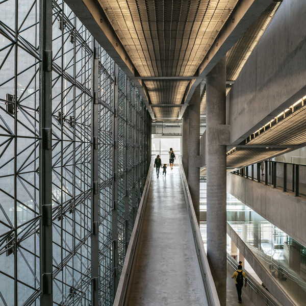 Πέθανε ο αρχιτέκτονας Paulo Mendes da Rocha, αναμορφωτής της πόλης του Σάο Παόλο, πατέρας του βραζιλιάνικου μπρουταλισμού