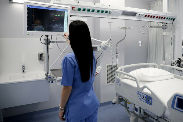 Διακομιδή 36χρονης από τη Λέσβο με συμπτώματα θρόμβωσης