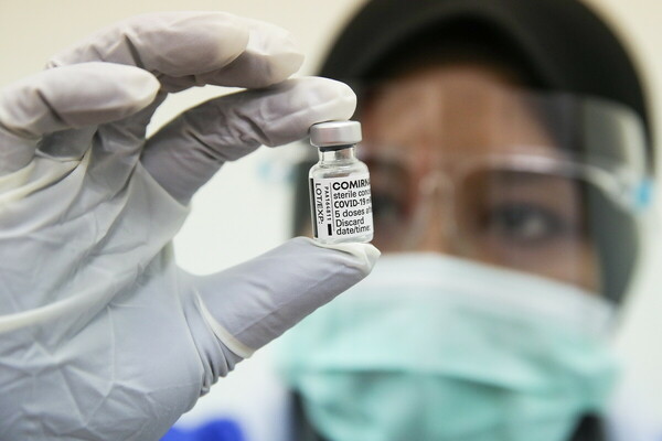 Εμβόλιο Pfizer: Την Παρασκευή η ανακοίνωση του ΕΜΑ για τη χρήση του σε παιδιά 12-15 ετών