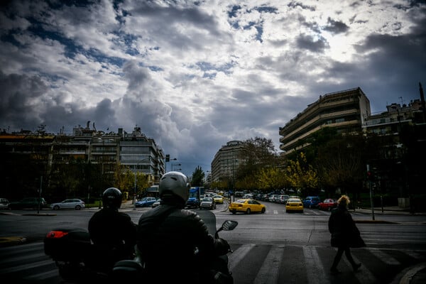 Καιρός: Νεφώσεις και παροδικές βροχές σήμερα