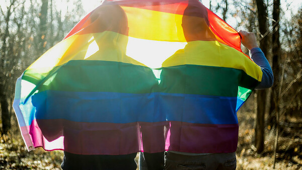 Έρευνα: Ανασφάλεια και διακρίσεις βιώνουν οι ΛΟΑΤΚΙ πρόσφυγες στην Ελλάδα