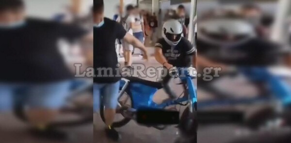 Λαμία: Μαθητής εισέβαλε με το μηχανάκι στο σχολείο - Βίντεο