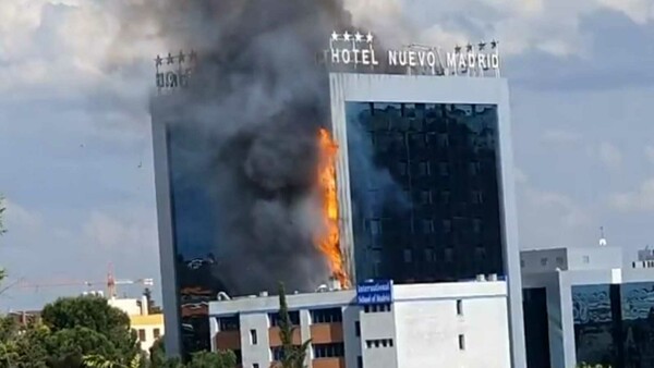 Στις φλόγες ξενοδοχείο 225 δωματίων στην Μαδρίτη [ΒΙΝΤΕΟ]