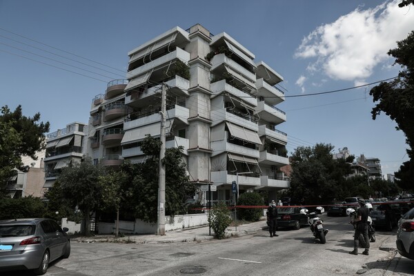 Πυροβολισμοί στον Άλιμο: Ποινική δίωξη για πέντε πλημμελήματα στον άνδρα που συνελήφθη