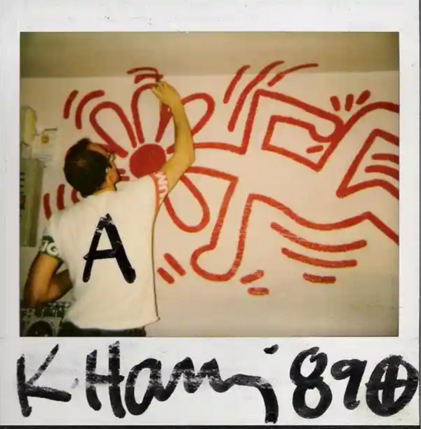 Η ιστορία και η τύχη της τοιχογραφίας του Κιθ Χάρινγκ σε ένα κλαμπ της Βαρκελώνης ένα χρόνο πριν το θάνατό του