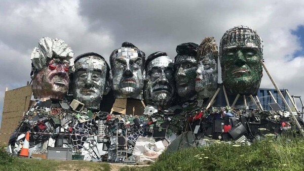 Γλυπτό από ηλεκτρονικά απόβλητα απεικονίζει τους ηγέτες των G7 στην Κορνουάλη