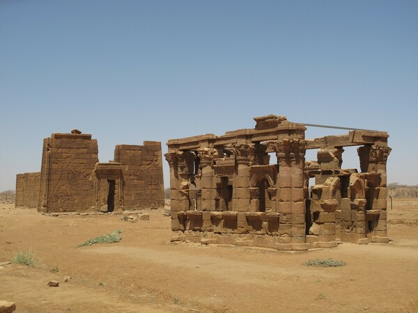 Σήμα κινδύνου για τις εκατοντάδες θεαματικές πυραμίδες του Σουδάν 