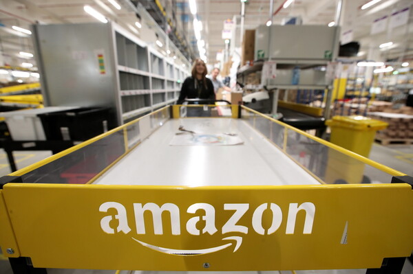 Οι πρακτικές της Amazon βασίζονται στην πεποίθηση του Τζεφ Μπέζος ότι οι άνθρωποι είναι εκ φύσεως τεμπέληδες