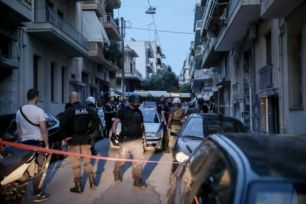 Πετράλωνα: Eπιχείρηση της αστυνομίας για σύλληψη βιαστή - Μετά από καταγγελία 50χρονης