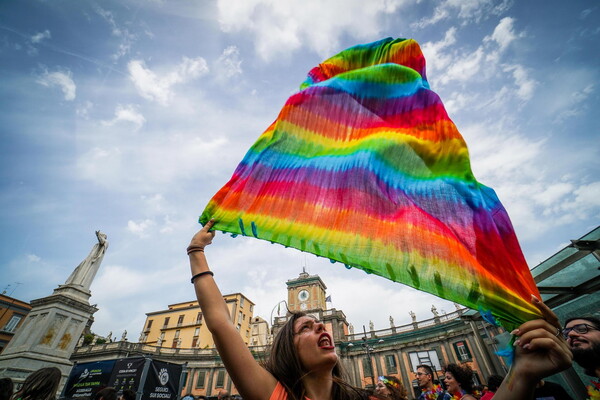 Αντιδράσεις από το Βατικανό για νόμο κατά της ομοφοβίας- Η Ιταλία είναι κοσμικό όχι θρησκευτικό κράτος, απαντά ο Ντράγκι