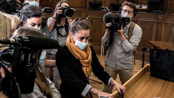 Γαλλία: «Συμβολική» ποινή στη Βαλερί Μπακό για την δολοφονία του πατριού και συζύγου της