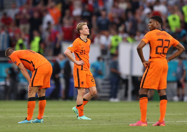 Ολλανδία vs Τσεχία 0-2! Οι Τσέχοι απέκλεισαν τους Οράνιε από το Euro 2020