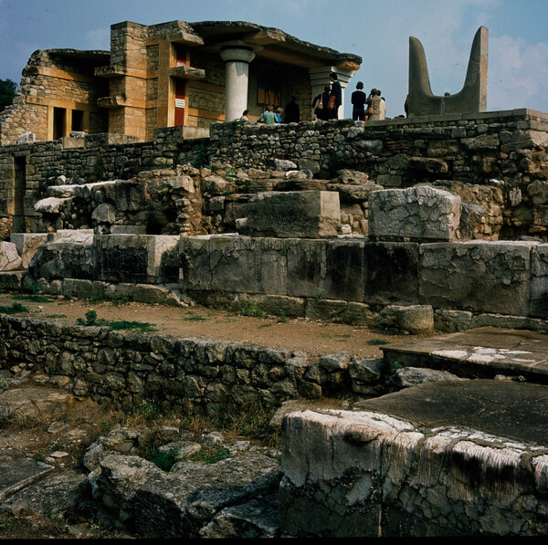 Oι άνθρωποι, τα χωριά, οι μονές και τα λιμάνια της Κρήτης του '70