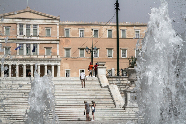 Πελώνη: Μέτρα για τους ανεμβολίαστους θα συνεχίσουν να υπάρχουν όσο έχουμε πανδημία