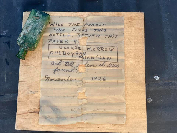 Βρήκε μήνυμα σε μπουκάλι από το 1926- Η ιστορία του αποστολέα και το σημείωμα