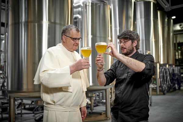 Η ζυθοποίηση επιστρέφει στη Μονή Gimbergen για πρώτη φορά έπειτα από 200 χρόνια, σηματοδοτώντας ένα νέο κεφάλαιο για τη βελγική μπύρα