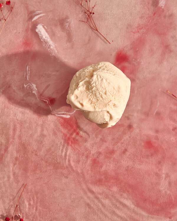 Παγωτό παρμεζάνα; παγωτό με λευκή τρούφα ή παγωτό σαμπάνια τριαντάφυλλο;