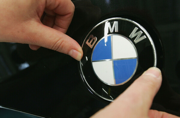Πρόστιμο 875 εκατ. ευρώ της Κομισιόν σε BMW και VW για καρτέλ