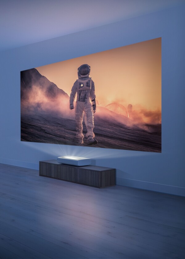 Πώς να κάνετε το σαλόνι σας να μοιάζει με home cinema
