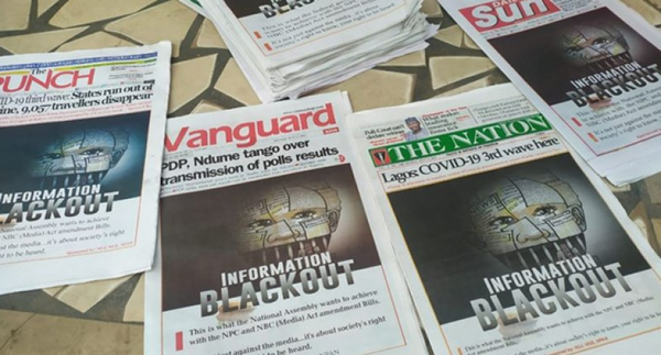 «Infrormation Blackout» στη Νιγηρία: Οι εφημερίδες κυκλοφόρησαν με το ίδιο εξώφυλλο σε ένδειξη διαμαρτυρίας