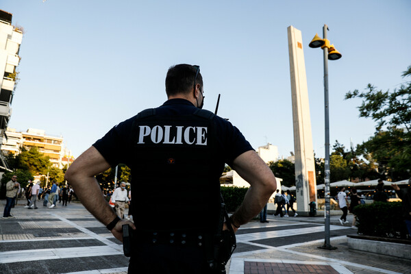 Αιματηρές συμπλοκές ανηλίκων σε Κηφισιά και Άλιμο (Βίντεο)