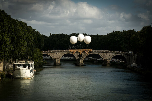 Rome Hosts Temporary Installation In Homage To Michelangelo's Bridge That Was Never Built