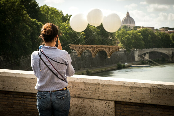 Rome Hosts Temporary Installation In Homage To Michelangelo's Bridge That Was Never Built