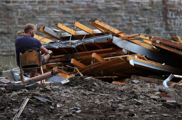 Πλημμύρες στη Γερμανία: Τουλάχιστον 160 νεκροί και 170 αγνοούμενοι - Εικόνες αποκάλυψης