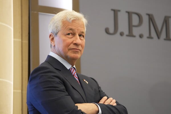 JP Morgan: Το αστρονομικό ποσό που έδωσε στον Τζέιμι Ντίμον για να τον κρατήσει