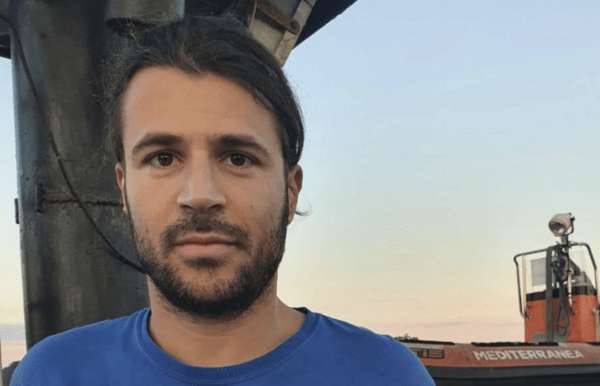 Ιάσονας Αποστολόπουλος: Ο διασώστης απαντά για την ακύρωση της παρασημοφόρησής του