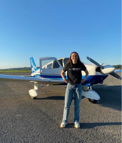 Μια 19χρονη θέλει να γυρίσει τον κόσμο με το αεροσκάφος της- Θα πετάξει ολομόναχη