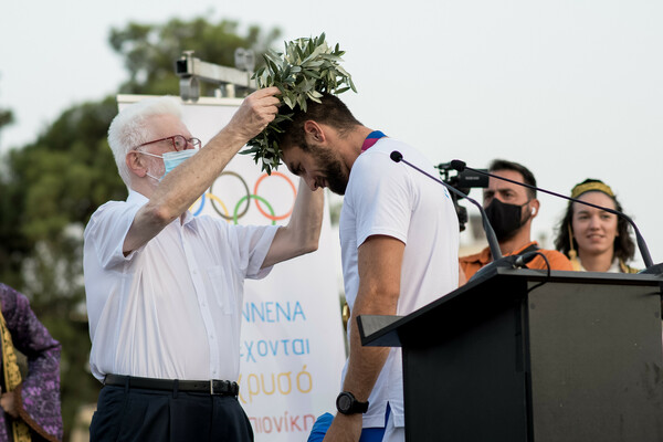 Στέφανος Ντούσκος: Τα Ιωάννινα υποδέχτηκαν με δόξα και τιμή τον χρυσό Ολυμπιονίκη τους [ΕΙΚΟΝΕΣ]